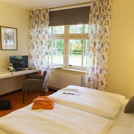 Hotel Ostseelaender Zussow Экстерьер фото