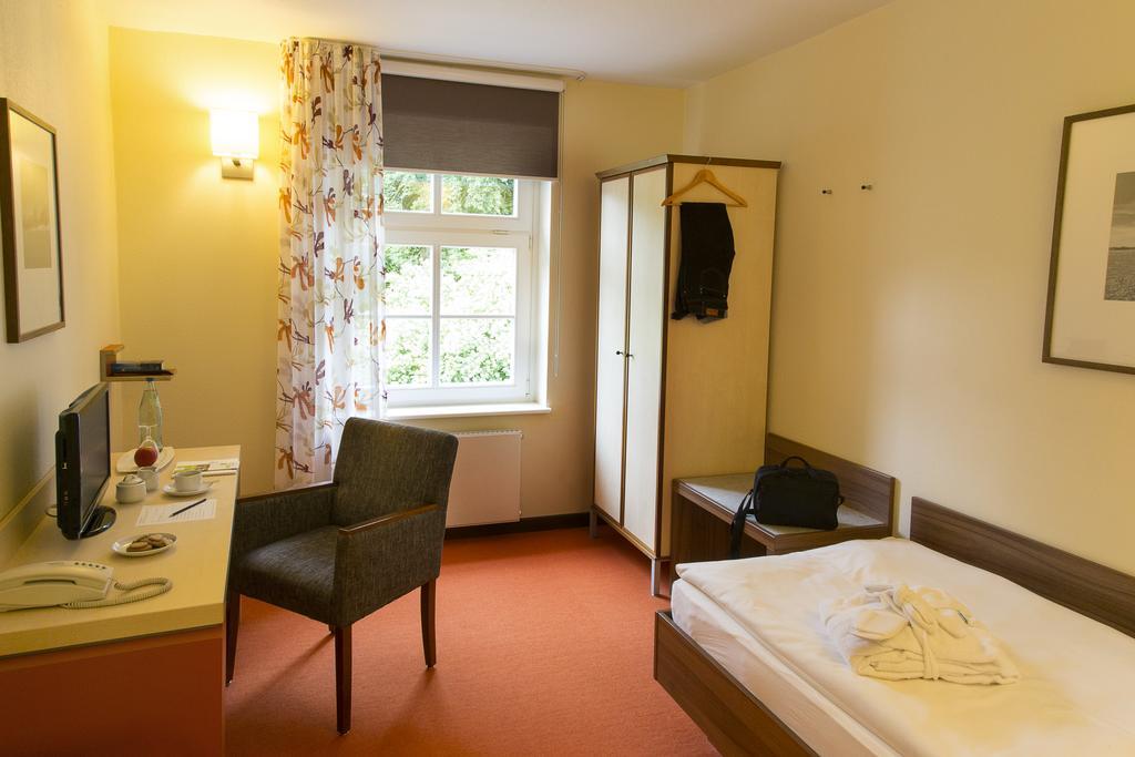 Hotel Ostseelaender Zussow Экстерьер фото